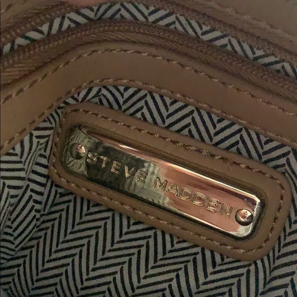 Steve Madden crossbody purse - Picture 4 of 5